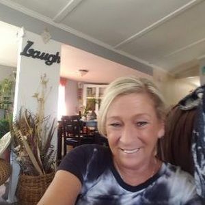 Meet your Posher, Renee